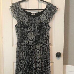 Madison black and cream elastic cinched waist full length hi-low maxi dress 1X